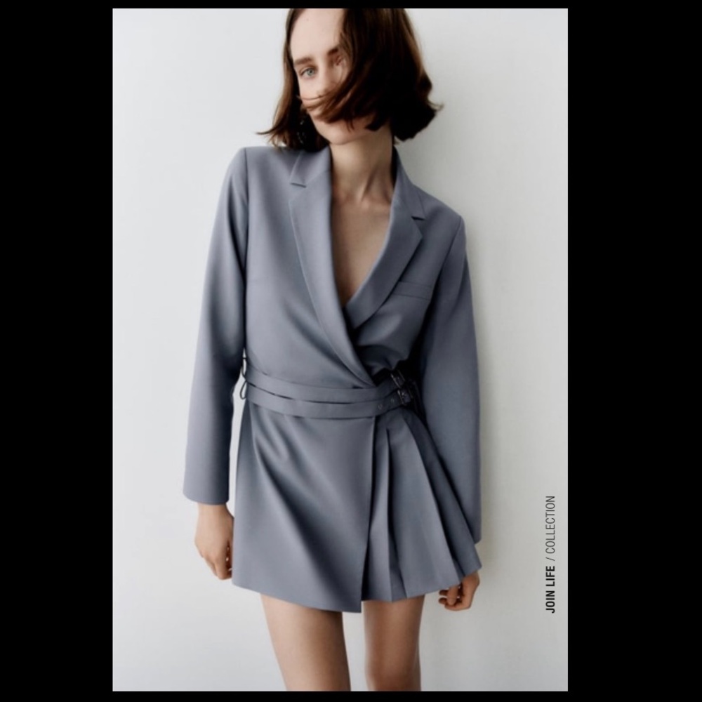 Box pleat black Blazer Dress